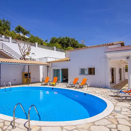 Villa Mary Lou By